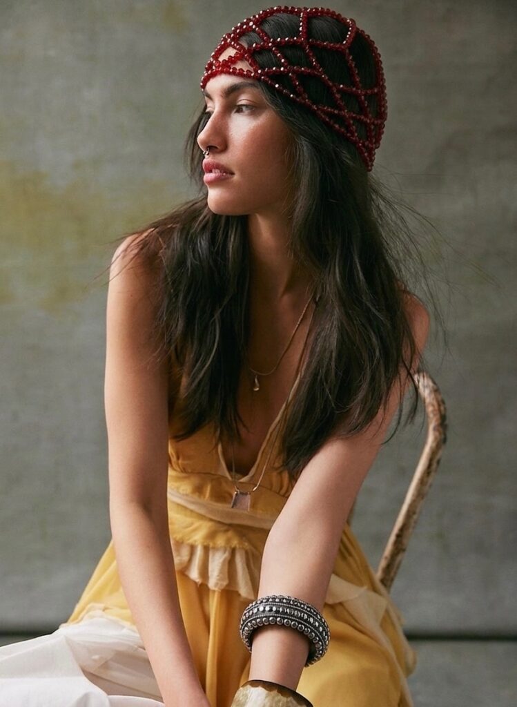 Carmín Mesh Hat